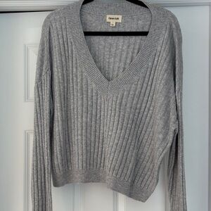 Open Edit Women's Gray V-Neck Sweater
